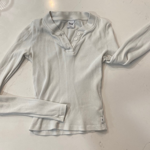 TNA/ Aritzia top - Picture 1 of 2